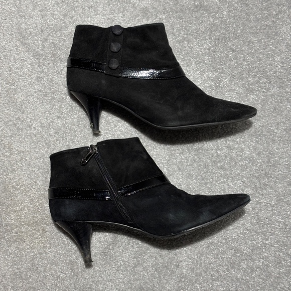 Black suede and leather heeled booties Adrienne Vittadini - Picture 1 of 10